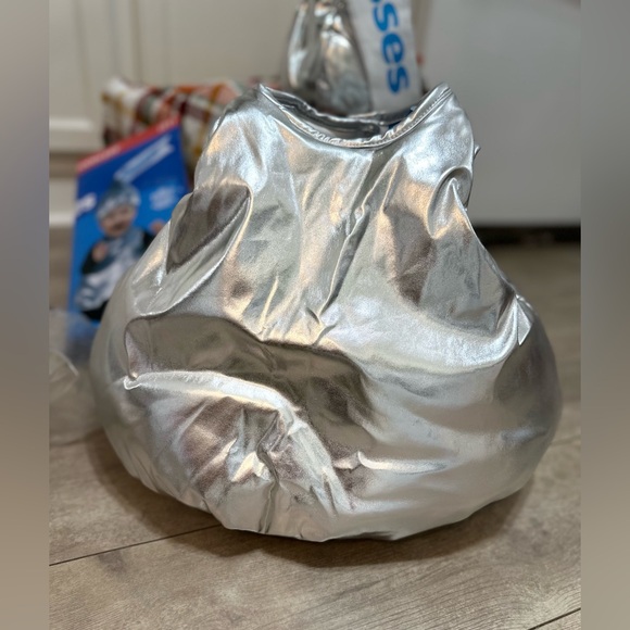 Official Hershey Toddler Halloween Costume Hershey's Kisses chocolate costume - Picture 16 of 16